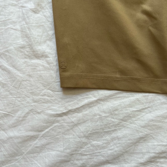 Tan Lululemon shorts Men’s 34 - Picture 5 of 5